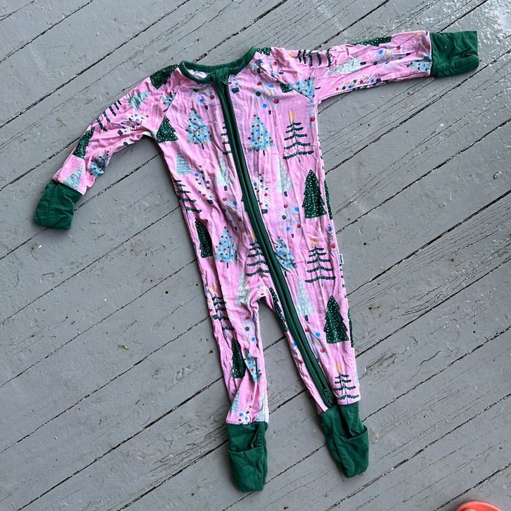 Little Sleepies pink tree Christmas pajamas size 0-3